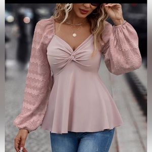 Sweetheart Neck Twist Bust
Bishop Sleeve Peplum Blouse